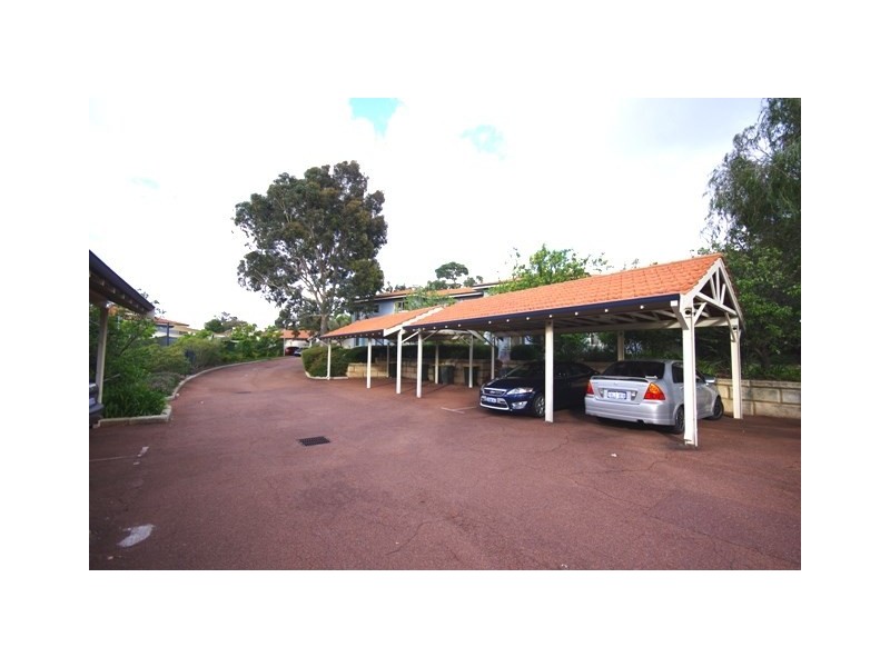 8/22 Manolas Way, Girrawheen WA 6064