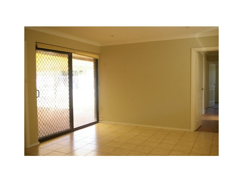 15 Strathaven Crescent, Greenwood WA 6024