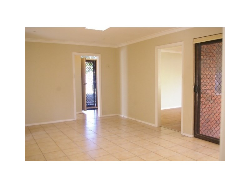 15 Strathaven Crescent, Greenwood WA 6024