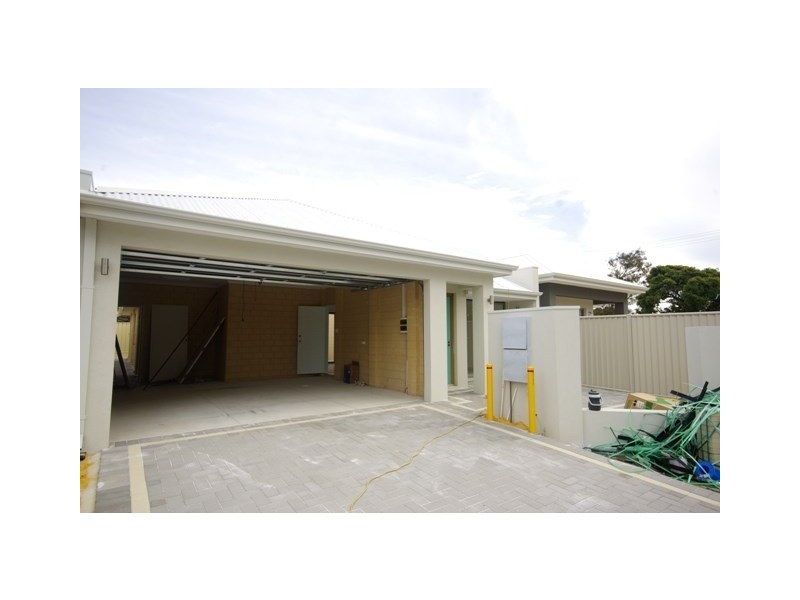 93a Rochester Circle, Balga WA 6061