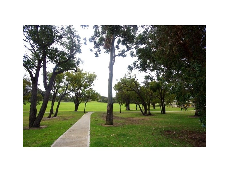 93a Rochester Circle, Balga WA 6061