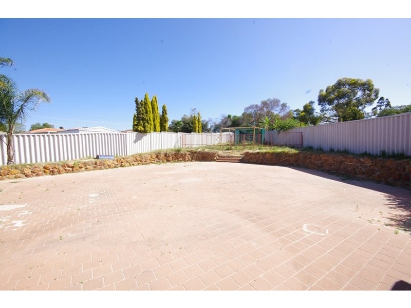 7 Nealie Close, Mirrabooka WA 6061