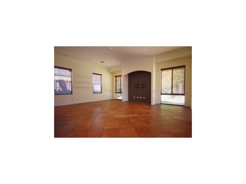 9 Garnett Place, Balga WA 6061