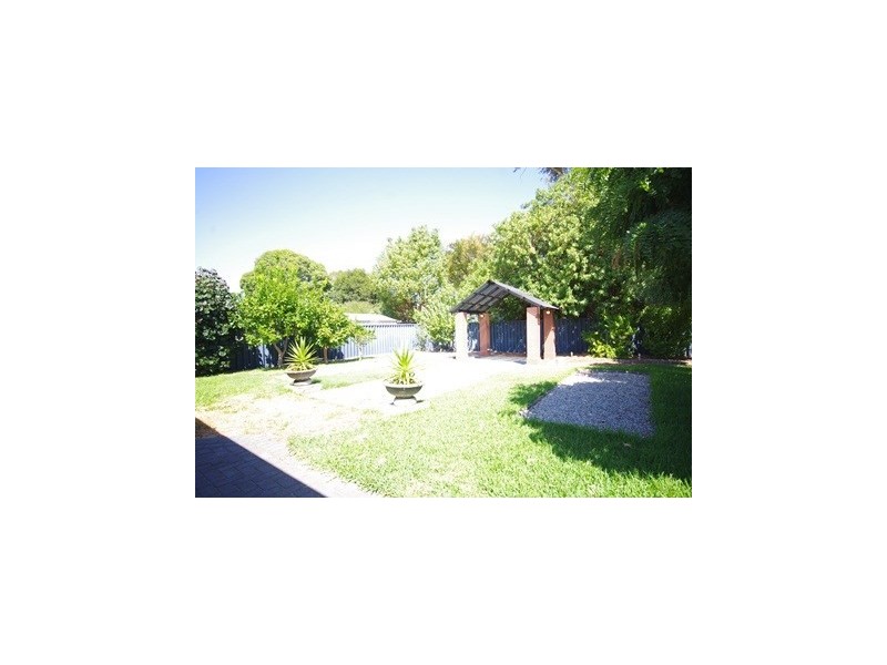 9 Garnett Place, Balga WA 6061