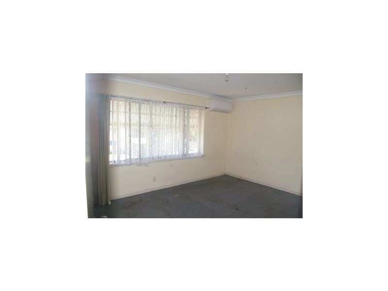 16E Wardlow Way, Balga WA 6061