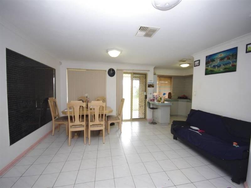 11 Wintersweet Ramble, Mirrabooka WA 6061