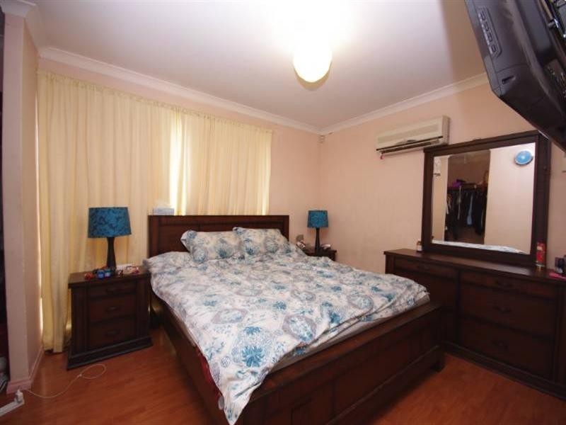 11 Wintersweet Ramble, Mirrabooka WA 6061