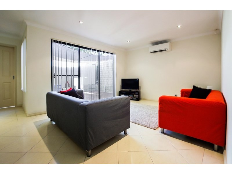 6c Currong Way, Nollamara WA 6061