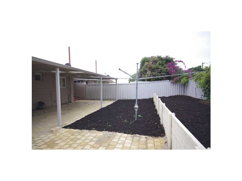 37B Montrose Avenue, Girrawheen WA 6064