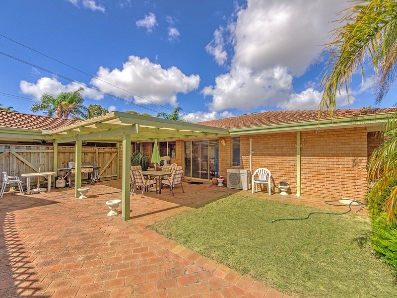 25 Garling Street, Kardinya WA 6163