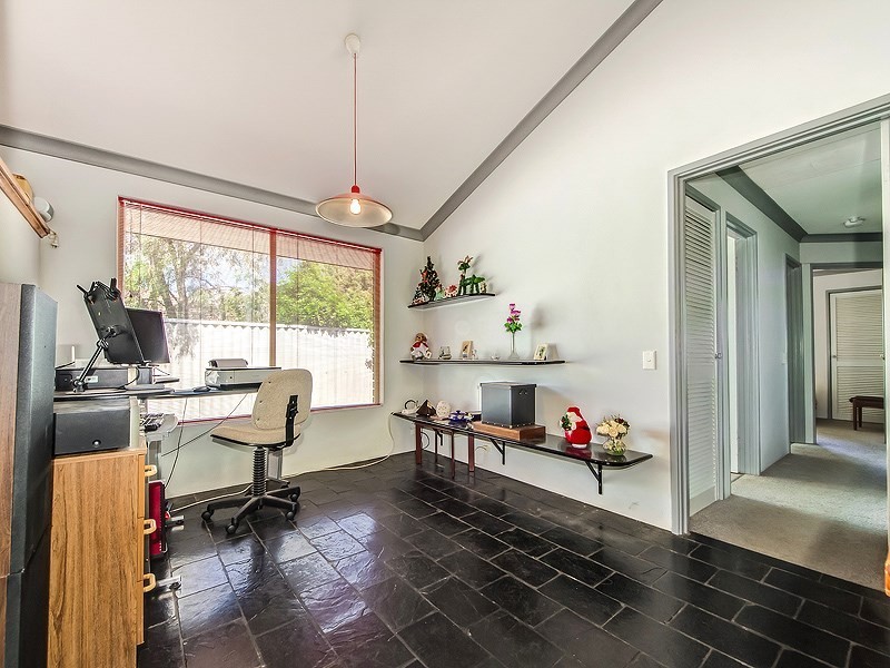 25 Garling Street, Kardinya WA 6163