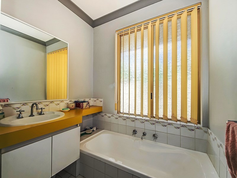 25 Garling Street, Kardinya WA 6163