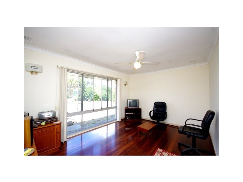 38 Connell Way, Girrawheen WA 6064