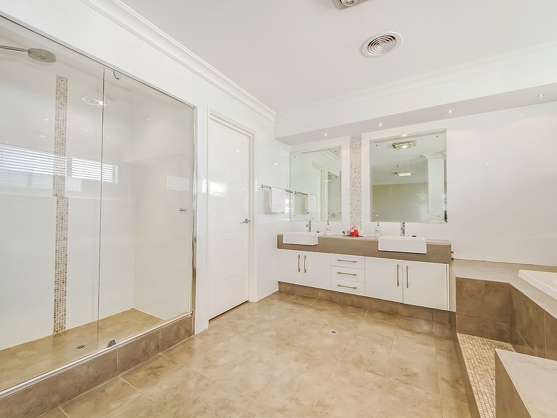 16 Magill Street, Landsdale WA 6065