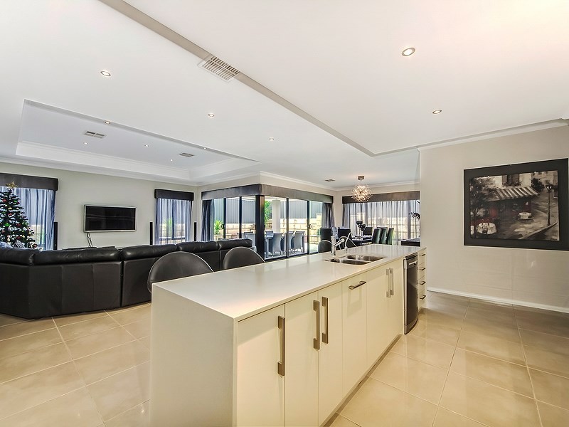 16 Magill Street, Landsdale WA 6065