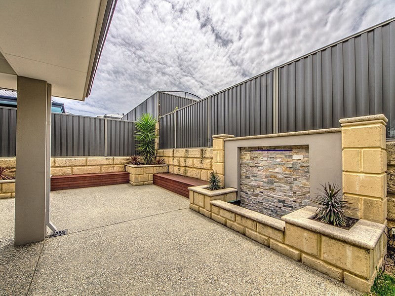 16 Magill Street, Landsdale WA 6065
