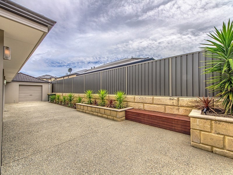 16 Magill Street, Landsdale WA 6065