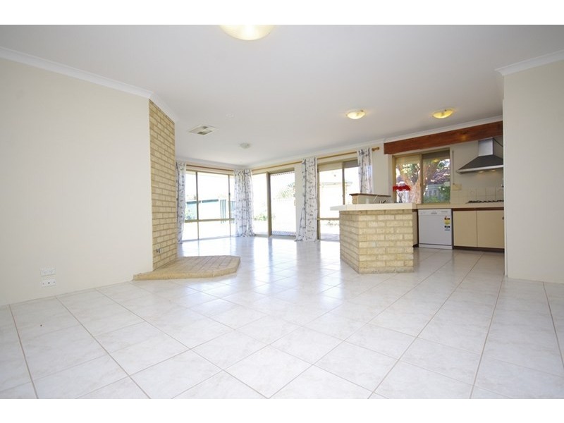 47 Addington Way, Marangaroo WA 6064