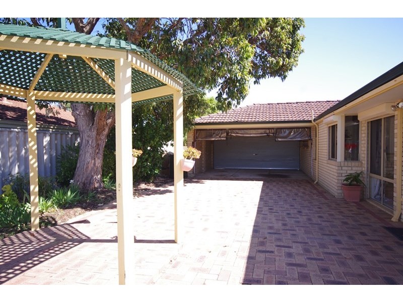 47 Addington Way, Marangaroo WA 6064