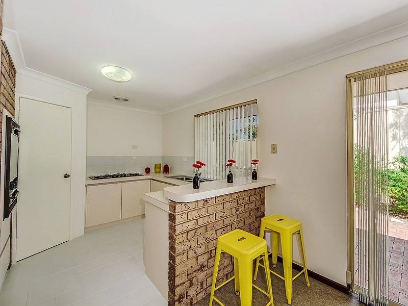 4/137 Reynolds Road, Mount Pleasant WA 6153