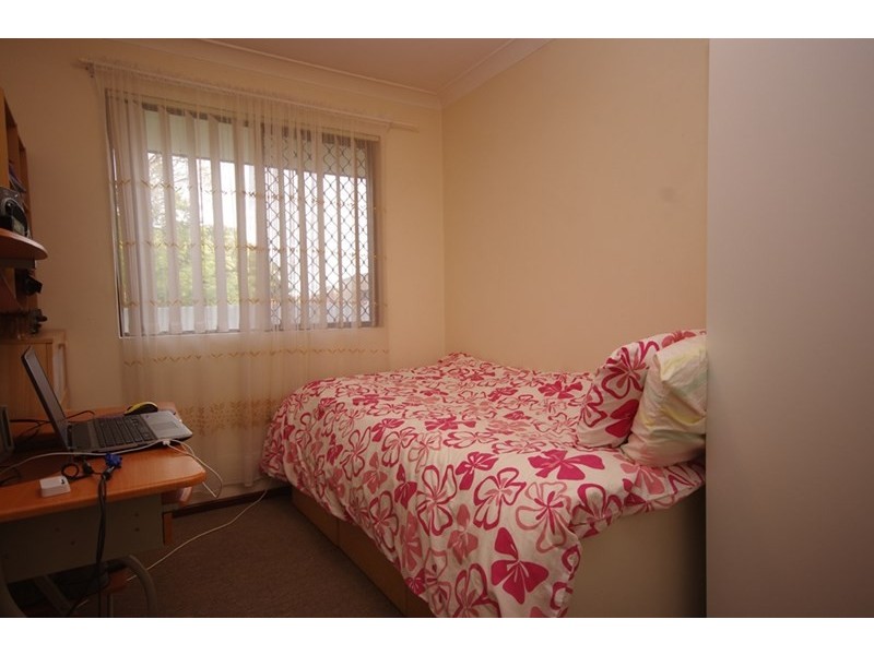 10 Reeves Court, Westminster WA 6061