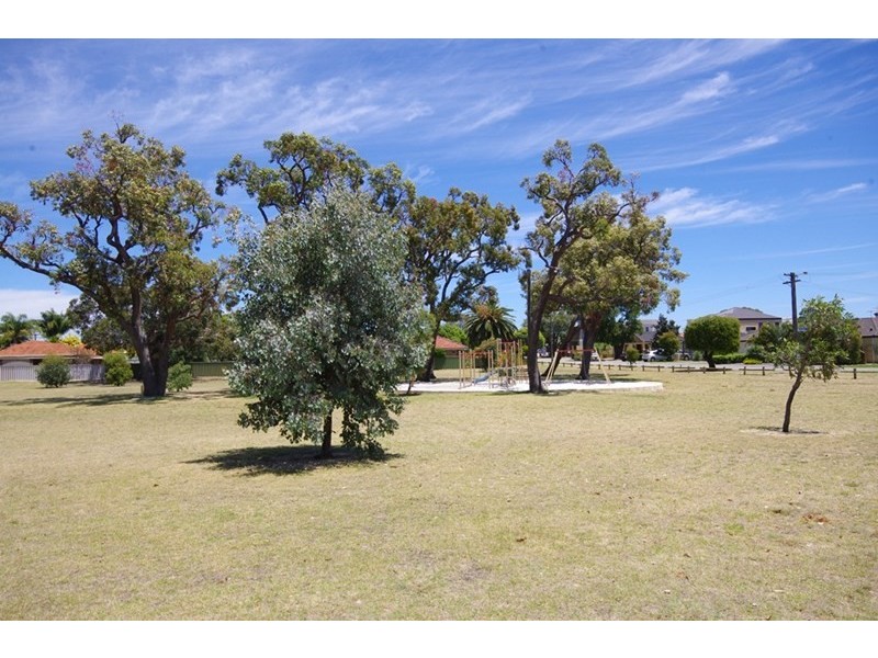 5b Piedmont Court, Nollamara WA 6061