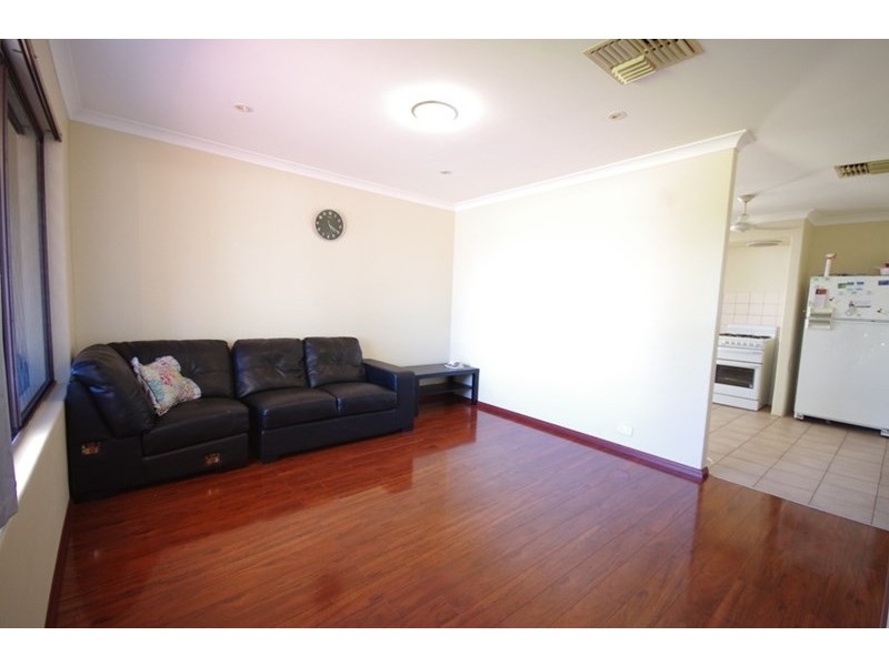 15 Cedar Court, Mirrabooka WA 6061