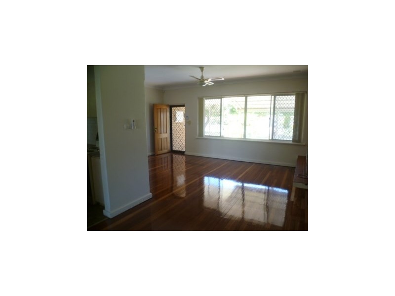 48 Howes Crescent, Dianella WA 6059