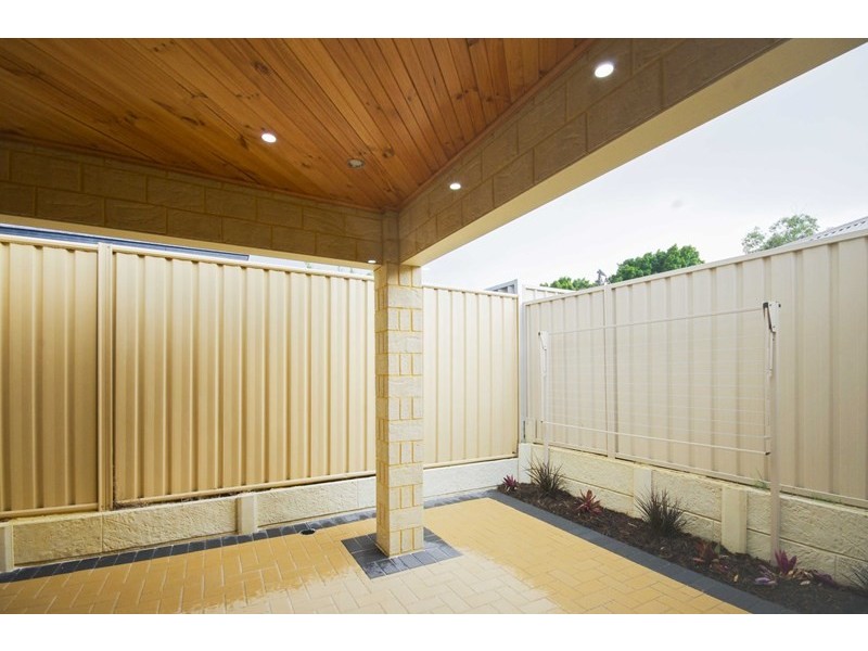 27b and c Winchelsea Road, Nollamara WA 6061