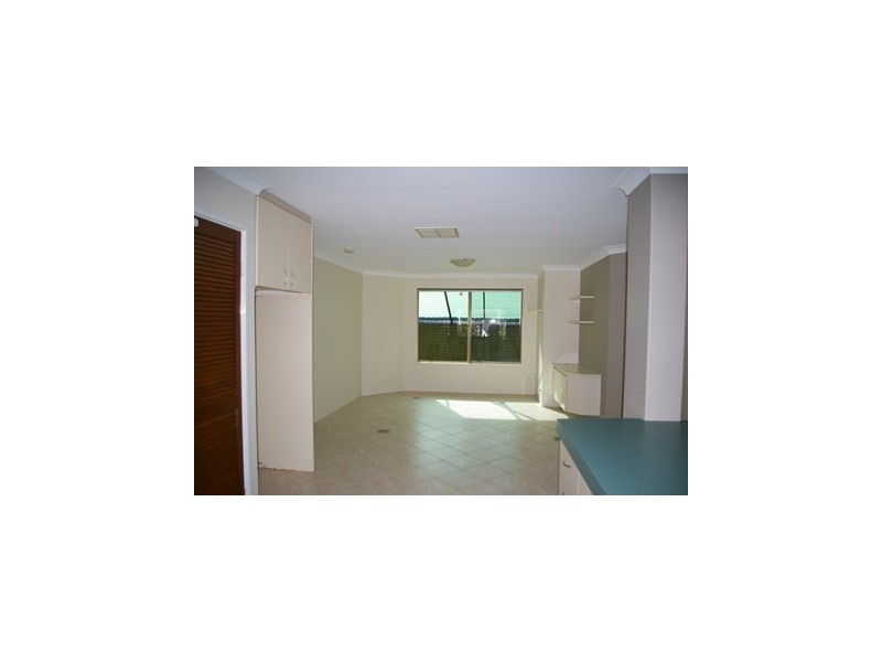 12 Jefferson Drive, Marangaroo WA 6064