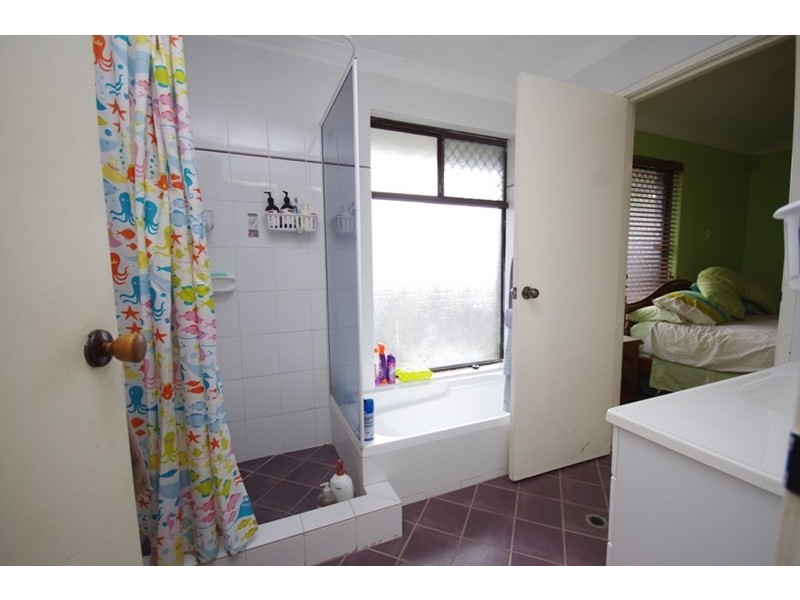 15 Foxglove Gardens, Mirrabooka WA 6061