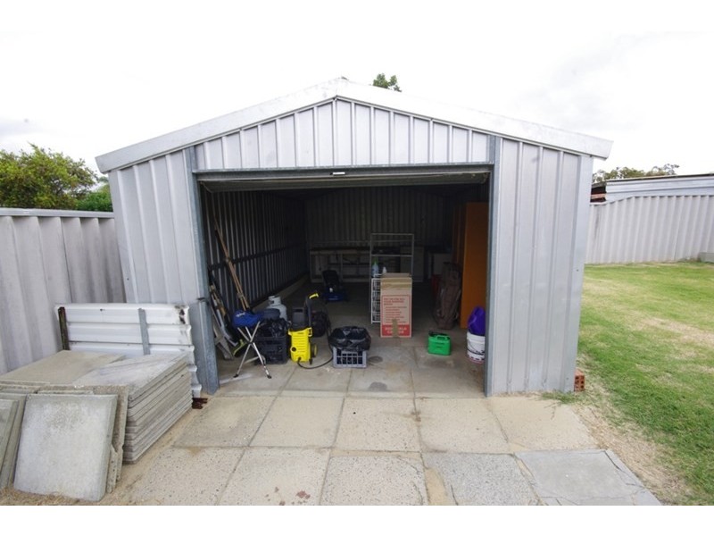 15 Foxglove Gardens, Mirrabooka WA 6061