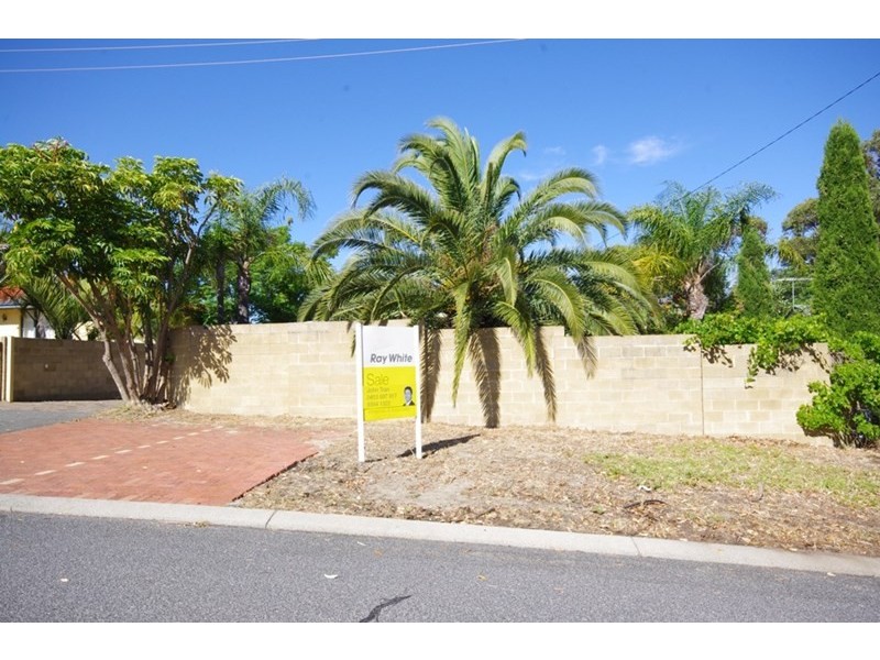 30 Rochford Way, Girrawheen WA 6064
