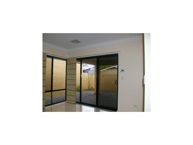 32B Woodchester Road, Nollamara WA 6061