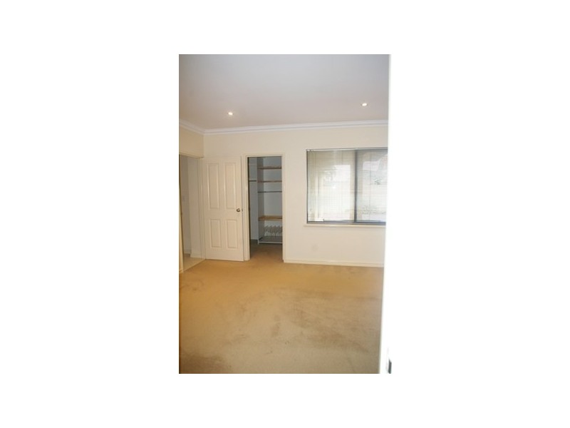 32B Woodchester Road, Nollamara WA 6061