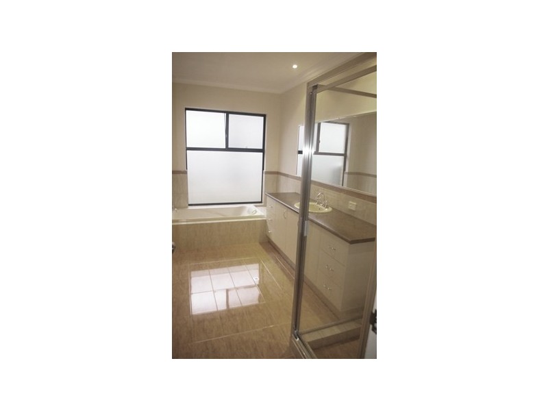 32B Woodchester Road, Nollamara WA 6061