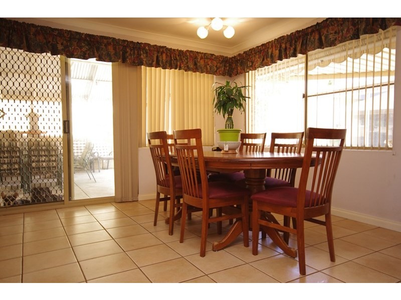 10 Josephine Way, Alexander Heights WA 6064