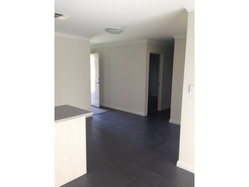 6A Hepburn Way, Balga WA 6061