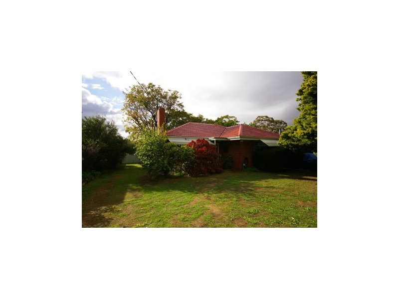 8 Rotherfield Road, Westminster WA 6061