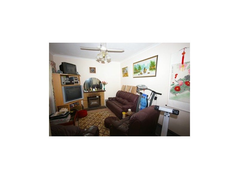 8 Rotherfield Road, Westminster WA 6061