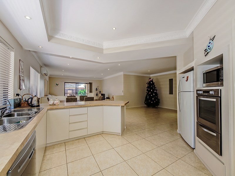 31 Zeus Avenue, Madeley WA 6065