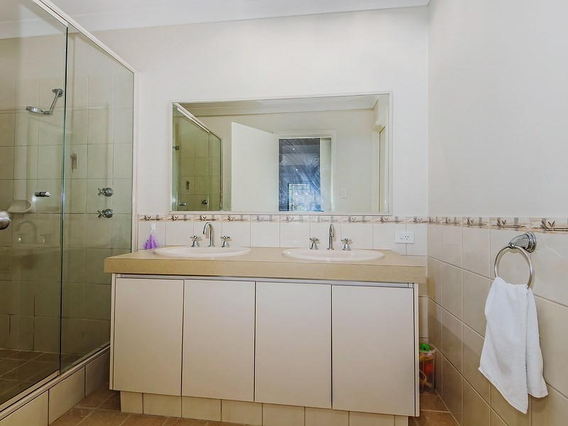 31 Zeus Avenue, Madeley WA 6065