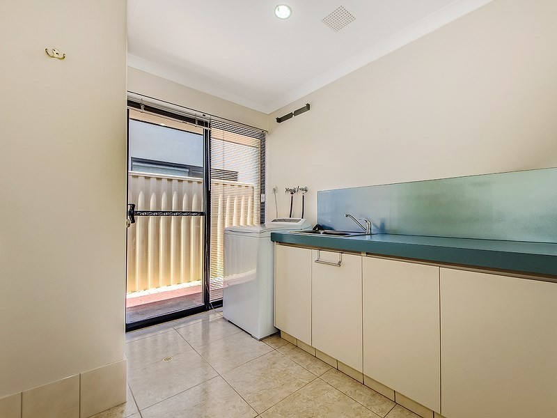 31 Zeus Avenue, Madeley WA 6065