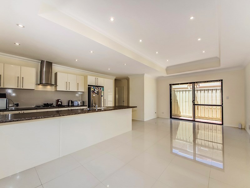 152b Ravenswood Drive, Nollamara WA 6061