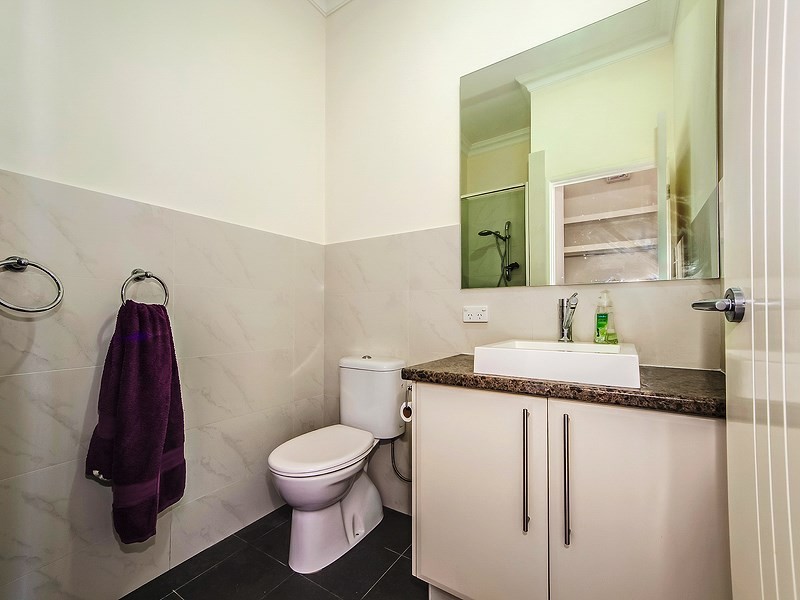 152b Ravenswood Drive, Nollamara WA 6061