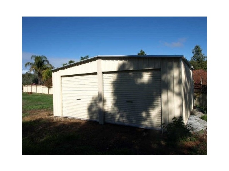 14a Berry Brow Road, Bakers Hill WA 6562