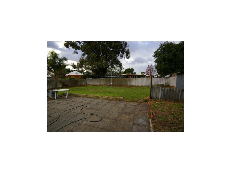 13 Roxwell Way, Girrawheen WA 6064