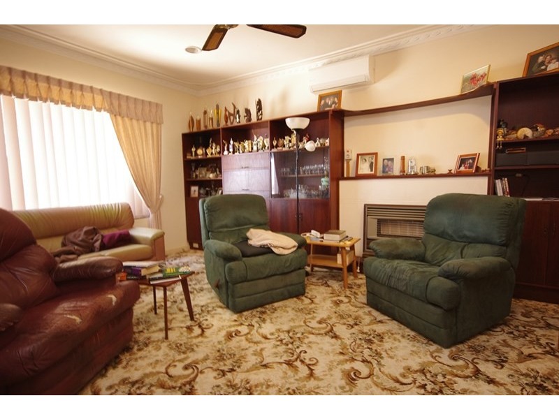 8 Berkeley Avenue, Nollamara WA 6061