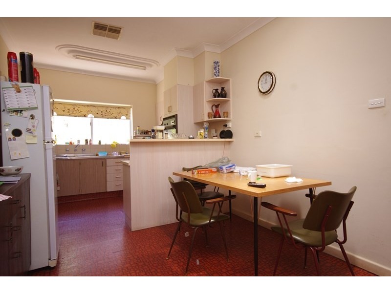 8 Berkeley Avenue, Nollamara WA 6061