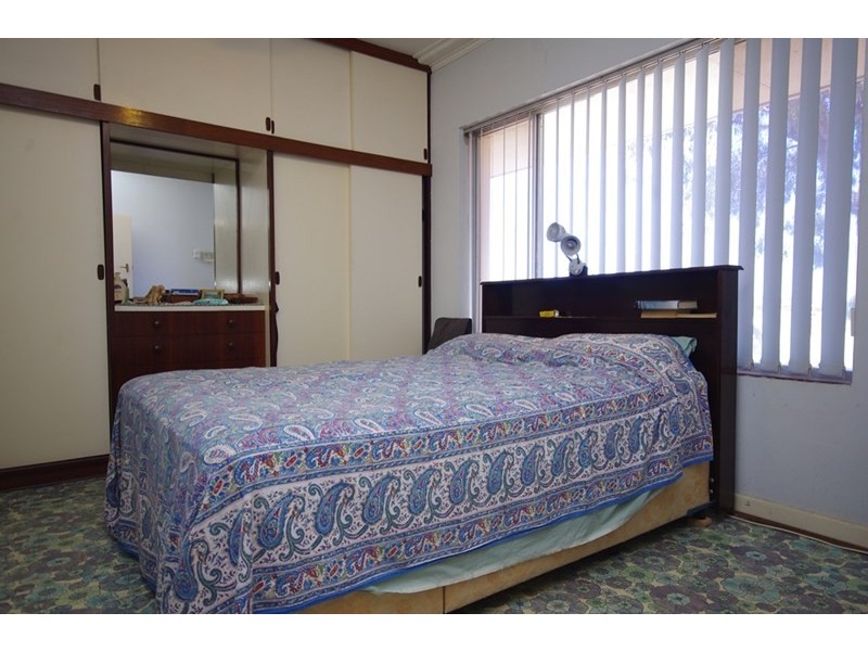 8 Berkeley Avenue, Nollamara WA 6061